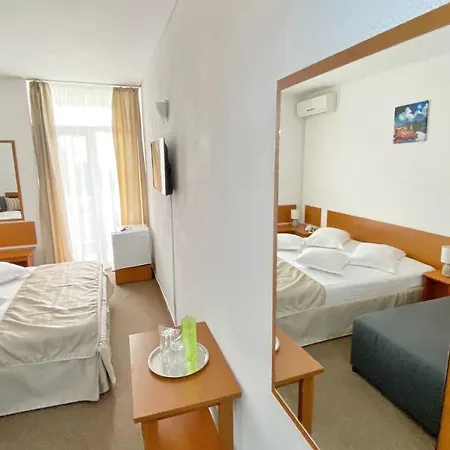Decebal Hotel 3*